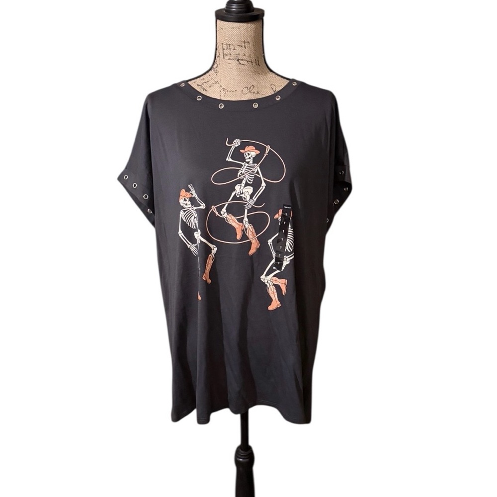 Torrid Tee with Skeleton Graphic